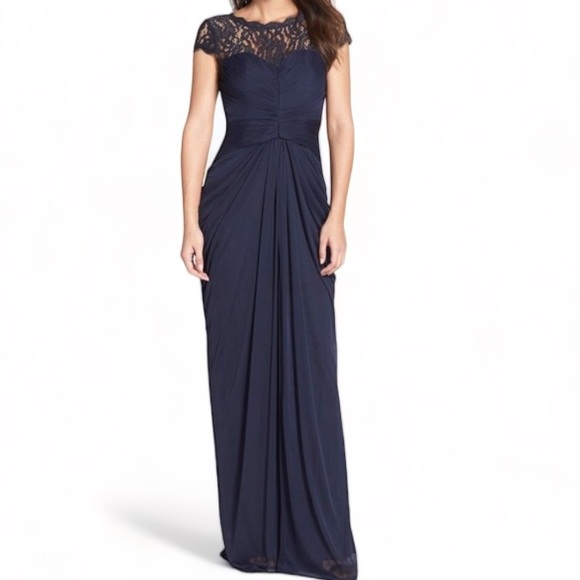 Adrianna Papell Dresses & Skirts - Adrianna Papell Ladies Formal Navy Ruche Small Cap Sleeve With Lace Size 4 EUC